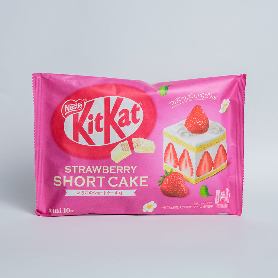 KitKat Mini Strawberry Short Cake