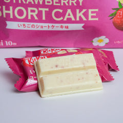 KitKat Mini Strawberry Short Cake